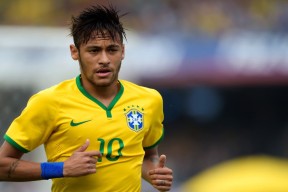 九游娱乐官方网站-_明星运动员的幕后故事：坚持与梦想的交织_，运动明星的励志故事