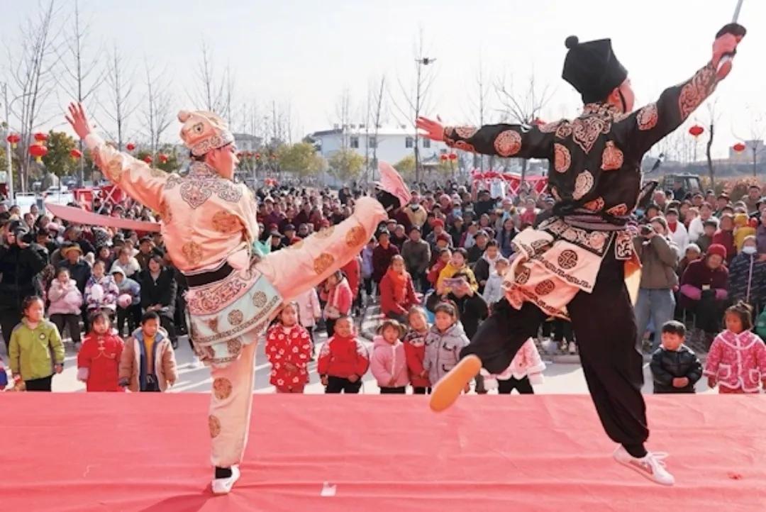 关于传统火把擂台赛，传承文化的古老竞技的信息