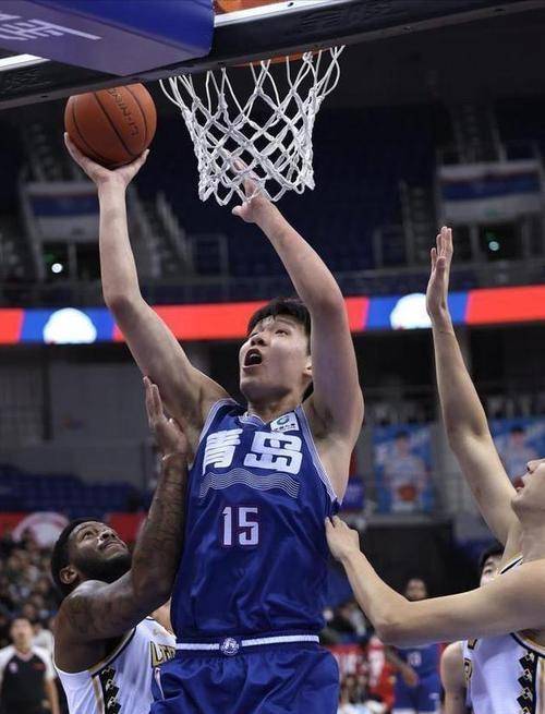 Nine Gaming-关于在一次关键比赛里，他用连续的抢断和抢篮板，带领球队取得“逆转”胜利！的信息